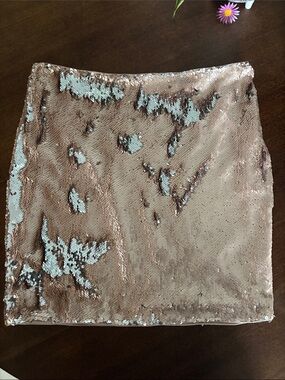 Fashion Nova Sequin Mini Skirt - Rose Gold & Silver sequins.